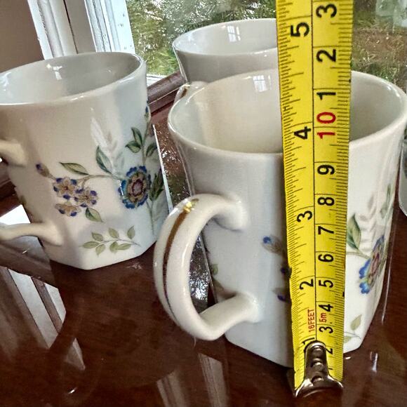 Vintage Sadek Floral Octagon Shape Buckingham Mugs set of 4, Made in Japan - Picture 6 of 11